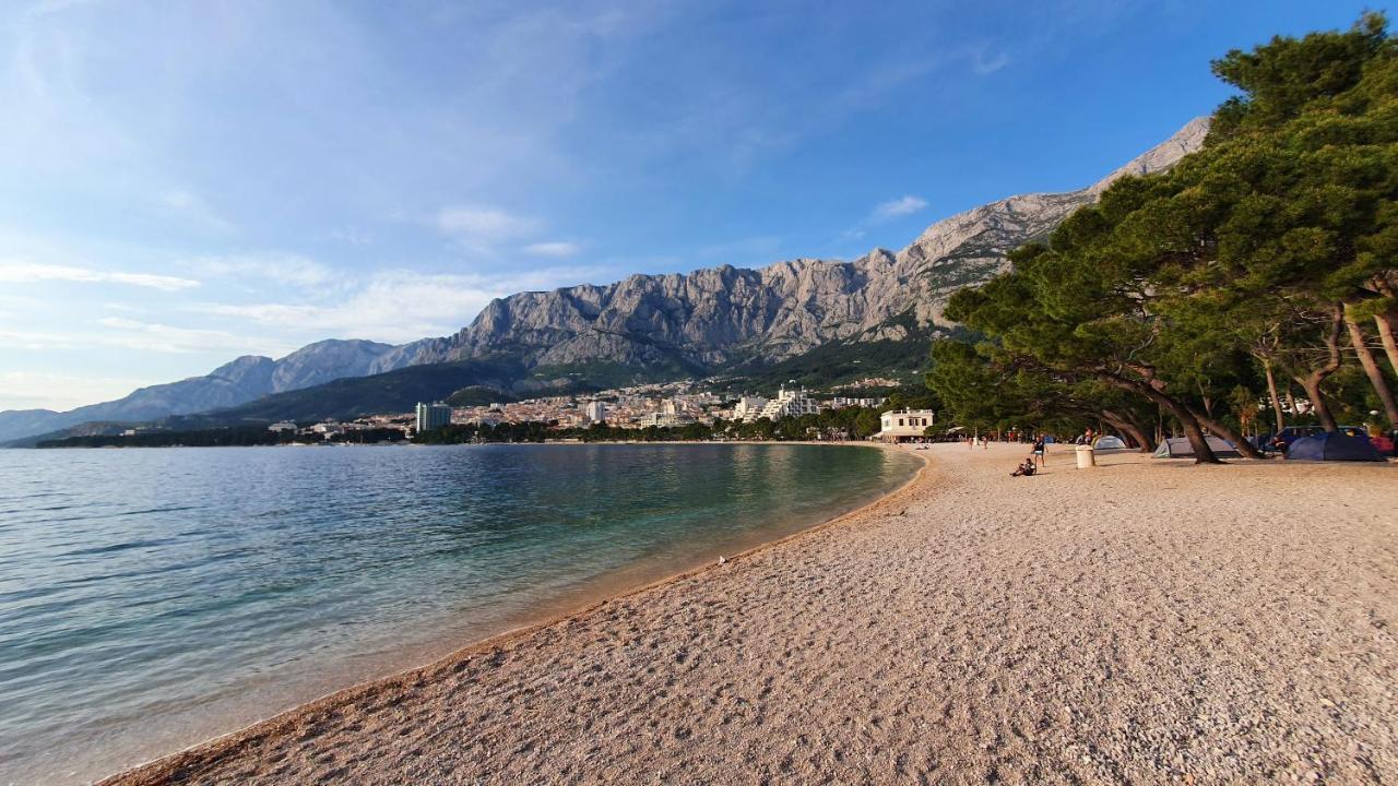 Spacious Family Apartment Near The Beach Makarska Buitenkant foto