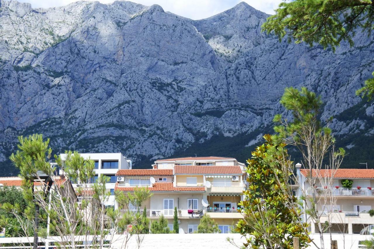 Spacious Family Apartment Near The Beach Makarska Buitenkant foto